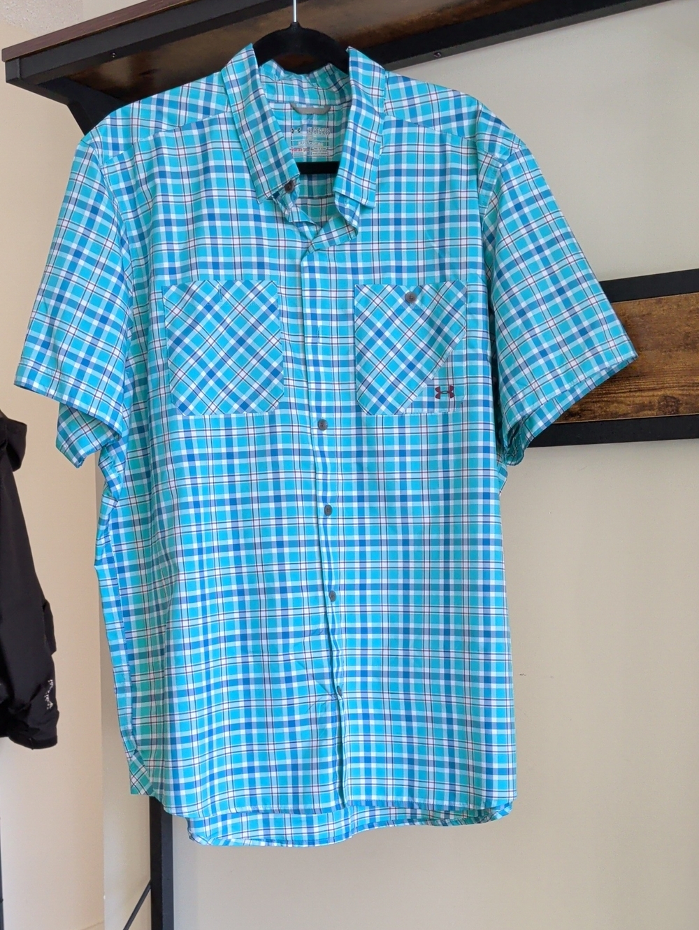 Under Armour Men’s Teal Plaid Short-Sleeve Button-Down Shirt